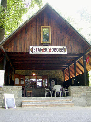Stánek v oboře