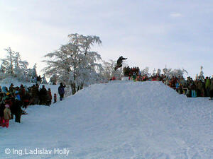 Pustevenské sněhovánky, 2004