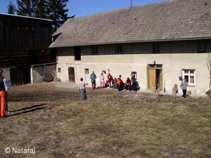 Tantra NATARAJ Skalka u Doks, úvodní tantra víkend s Johnem Hawkenem 21.-23.3.2003