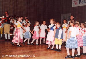 Folklorní festival Polabská Vonička