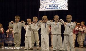 Malá Jasénka, dětský folklorní soubor