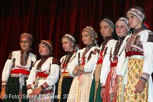 Mezinárodní folklorní festival Písní a tancem