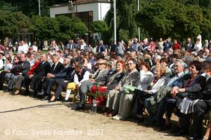 Mezinárodní folklorní festival Písní a tancem
