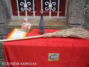 Slet čarodějnic u Perníkové chaloupky 2008