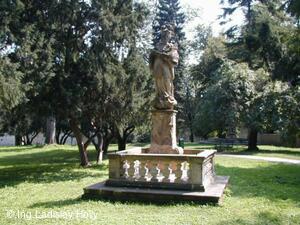 Tovačov, Zámek - zámecký park - socha sv. Jana Nepomuckého