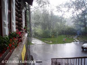 Medobraní s dětským dnem 2009 - zase prší
