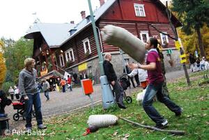 Perníkiáda 2009 - Mlynářský vrh pytlem do dálky