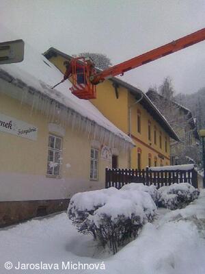 Úklid sněhu na Hukvaldech
