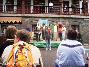 Medobraní a Den dětí 2010 - pohádka o Smolíčkovi, Domov pod Kuňkou